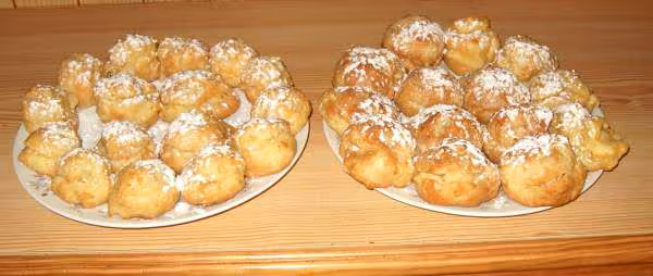 Petits choux a la creme patissiere