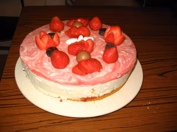 Gateau a la fraise et au vin mousseux 4