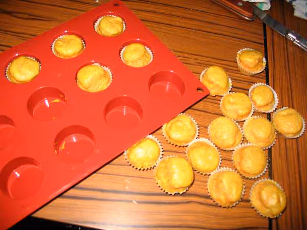 Mini muffins au crry et crevettes