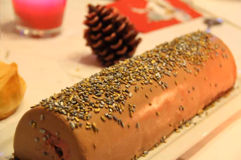 B che du 25 12 2013 mousse choco insert framboises et biscuit brownie