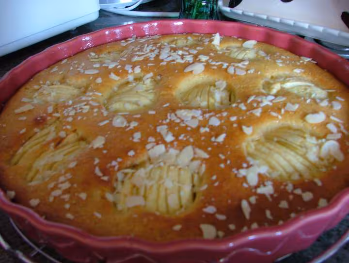 Gateau aux pommes miel et voile de cannelle