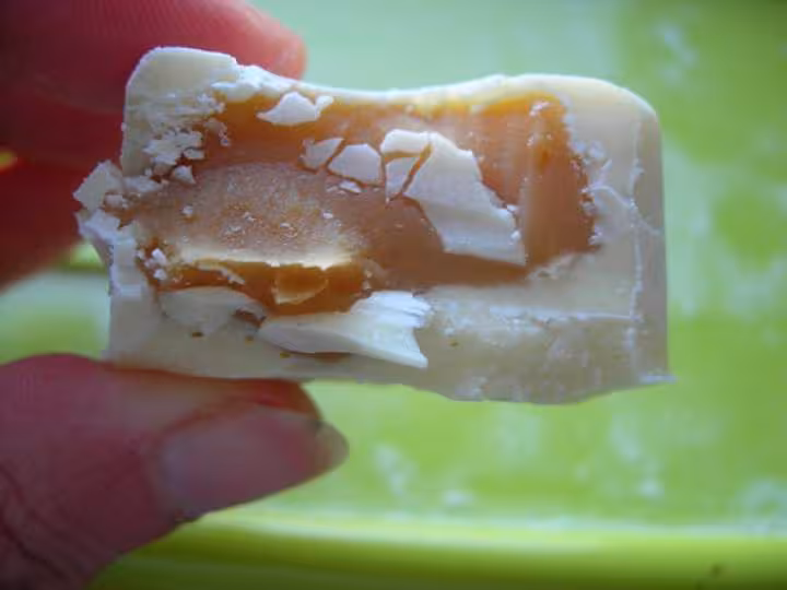 Chocolats blancs caramel a la fleur de sel pour noel