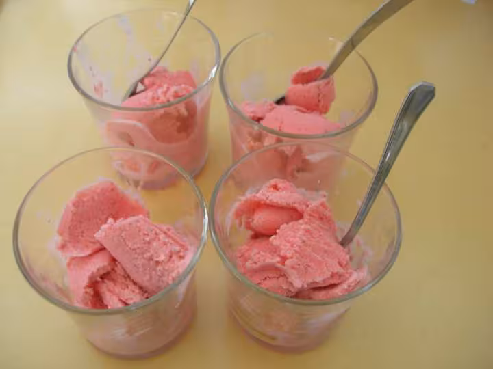 Glace maison a la fraise