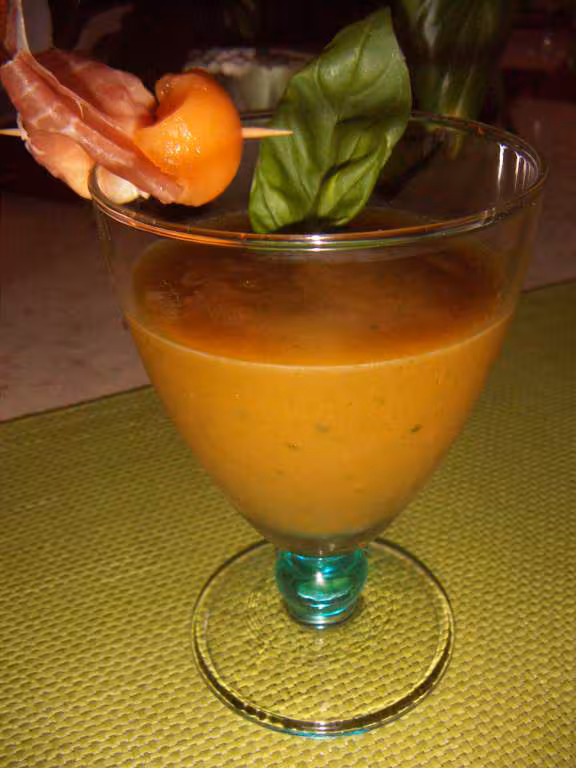 Gaspacho de melon au basilic