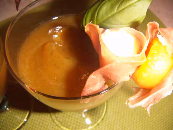 Gaspacho de melon au basilic