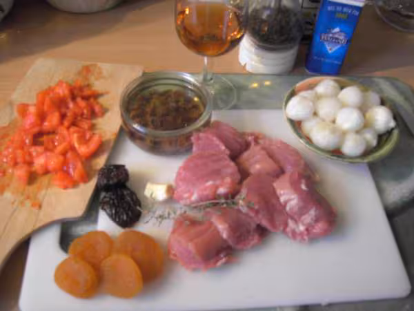 Ingredients pour le filet mignon de porc aux fruits escs