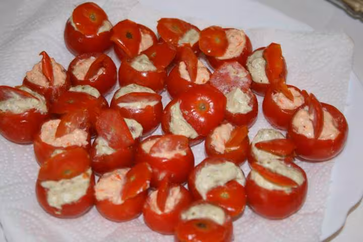 Tomates cocktail farcies