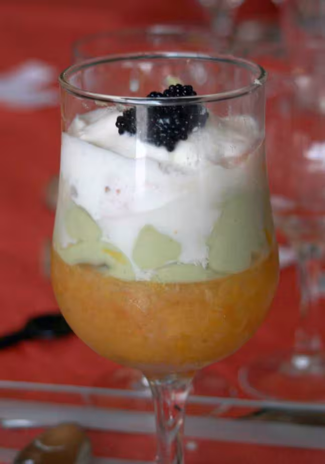 Verrine gelee d agrumes avocat crabe et crevette