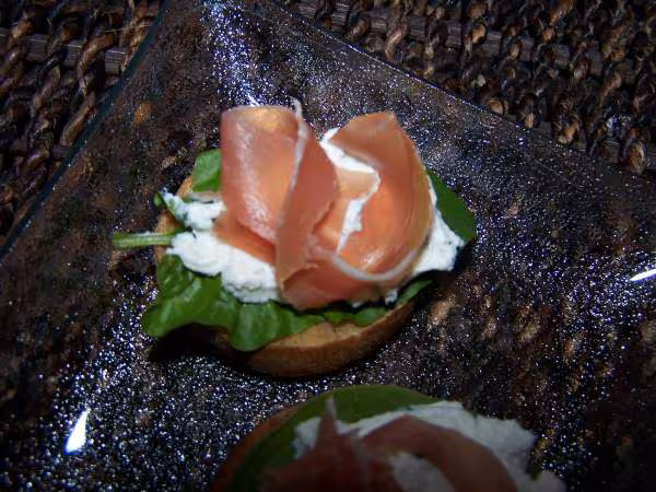 Crostini de jambon cru