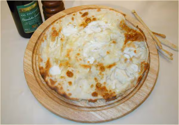 Focaccia al formago mangee a genes