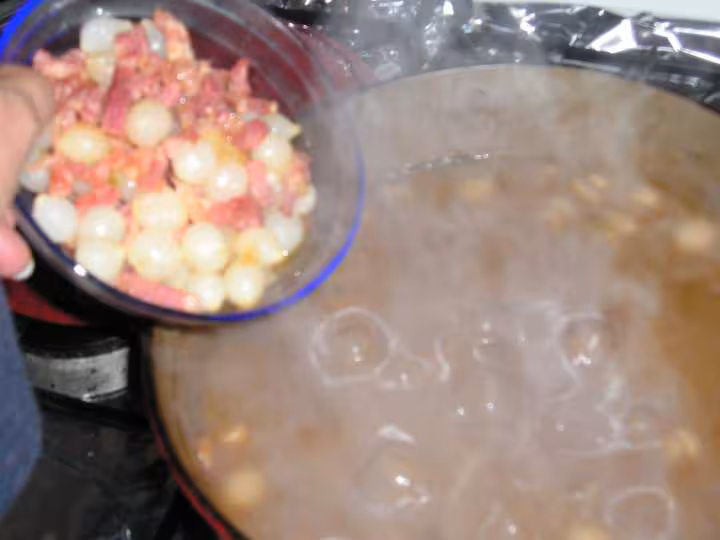 Avec les champignons et les lardons