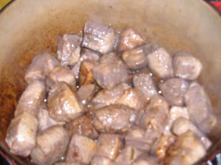 Faire dorer la viande