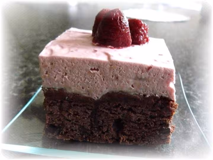 Delice de brownie a la mousse de framboises