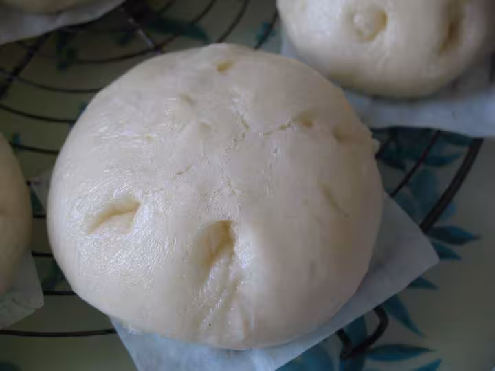 Brioche vapeur fourrees a la puree de taro