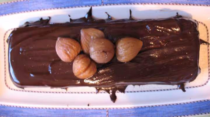 Buche marron chocolat