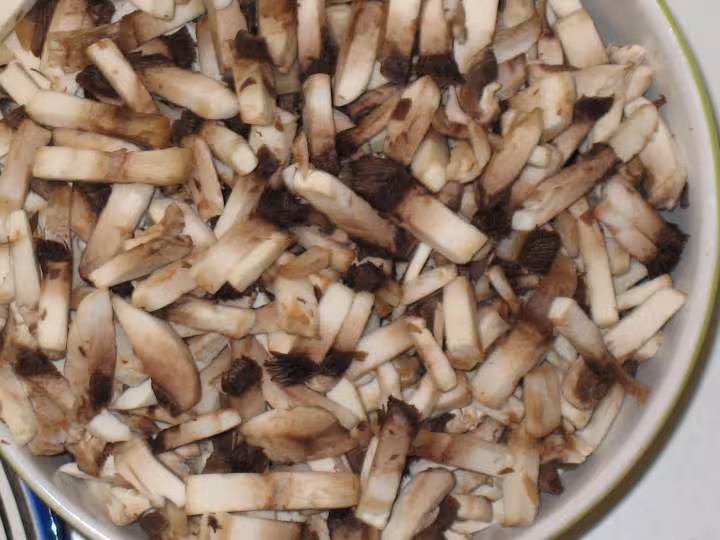 Coupe champignons pour petits vapeur au canard et champignons