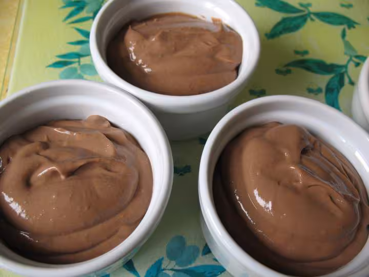 Mousse au chocolat et a la noix de coco