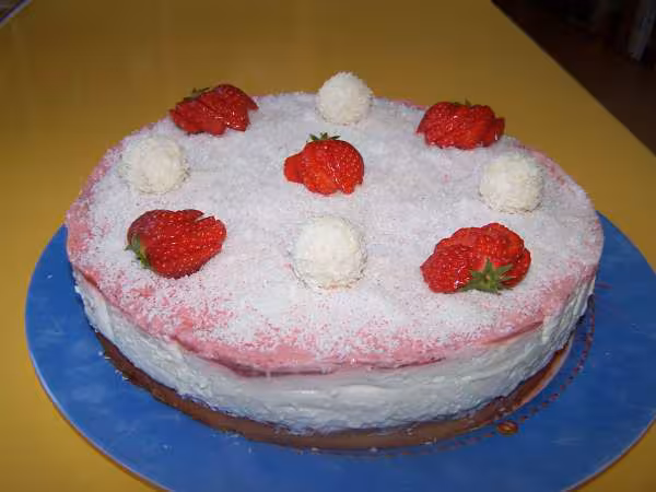 Gateau aux fraises et au vin mousseux