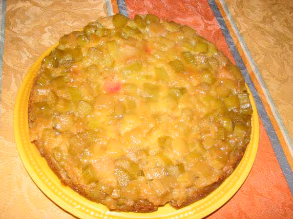 Gateau a la rhubarbe de amienoise