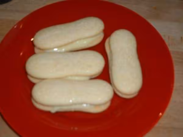 Biscuits cuillere avec creme patissiere restante