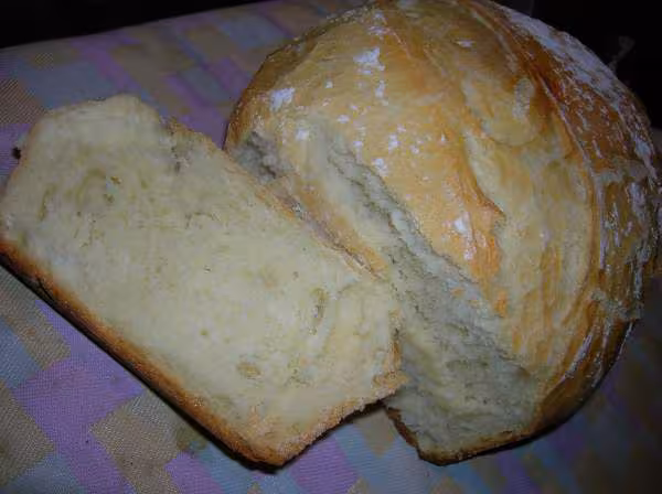 Miche de pain cocotte
