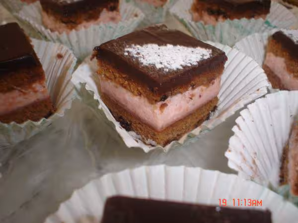 Bouchees fraises chocolat