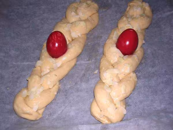 Tsoureki