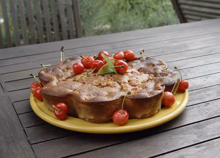 Gateau aux cerises je ne sais plus si c est tm je verifierai