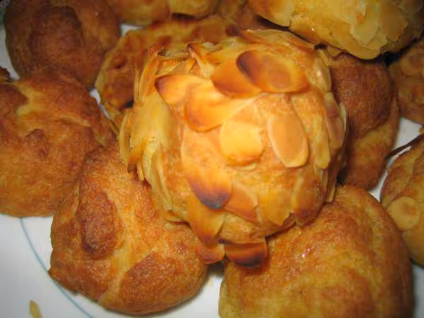 Pommesdauphines legeres enrobees d amandes effilees