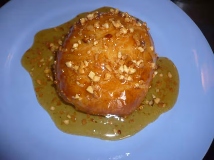 Douillon a la pomme caramel aux eclats de noisettes
