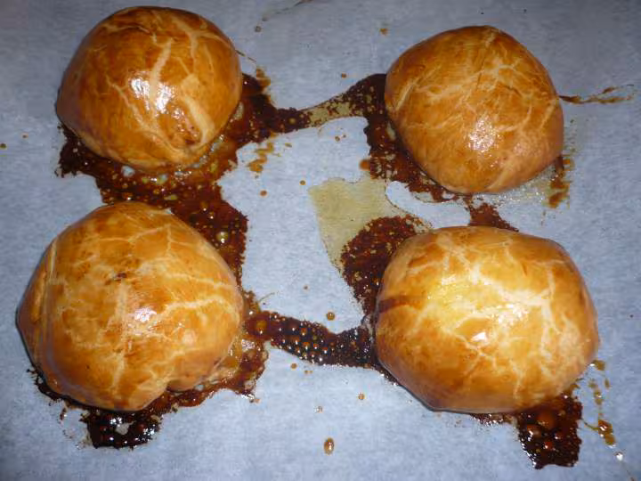 Douillons aux pommes caramel aux eclats de noisettes