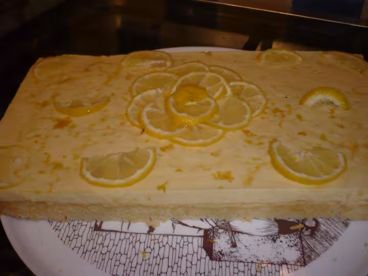 Mousse de citron sur biscuit recette de poriotine