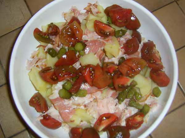 Salade de patates et roti de porc