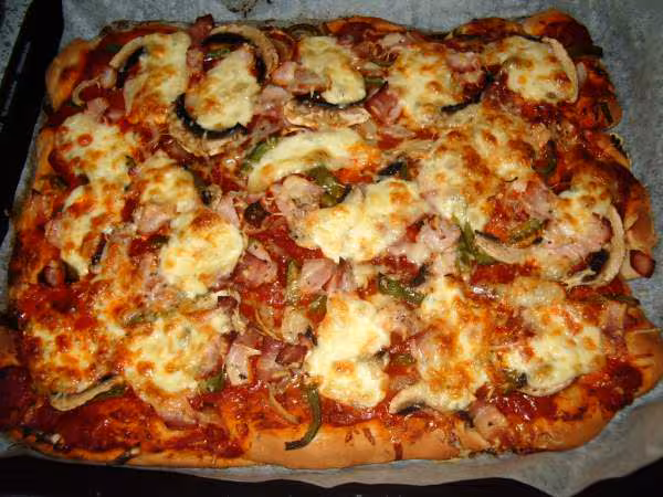 Pate a pizza pizza cuite