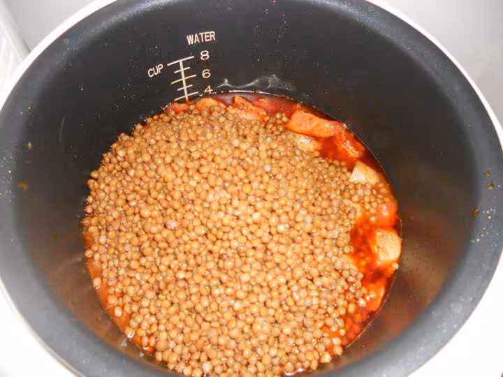 Lentilles aux saucisses et au lard