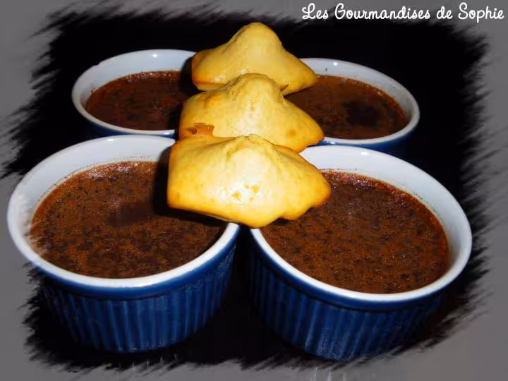 Petites cremes au chocolat noir et gingembre