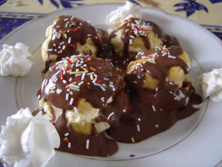 Profiteroles