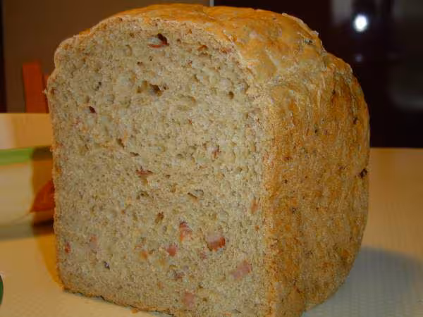 Pain aux lardons et oignons