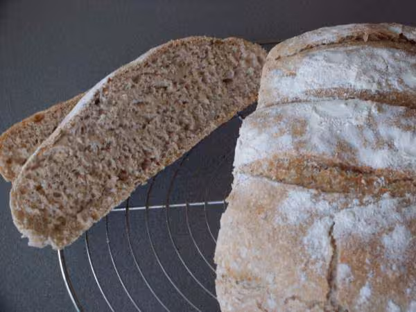 Pain aux cereales seigle au levain liquide kayser cuisson cocotte