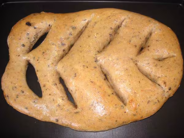 Fougasse olive anchois jambon