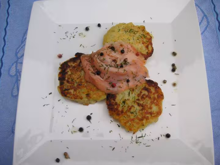 Galette de pomme de terre au saumon marine