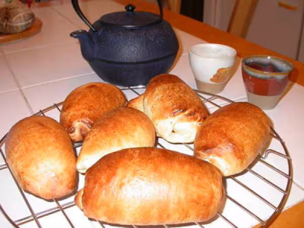 Petits pains brioches fourres au chocolat recette de nathanalie