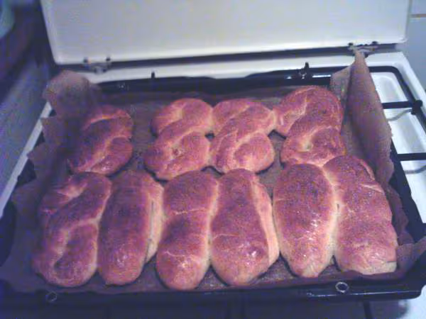 Craquelins et pains au chocolat apres cuisson