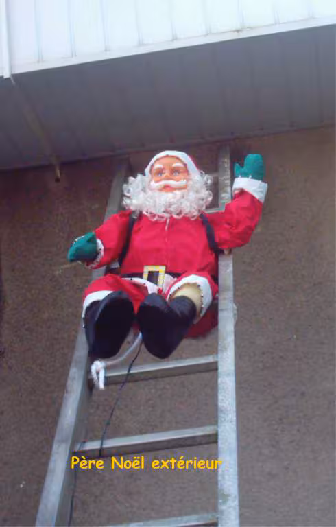 Pere noel exterieur