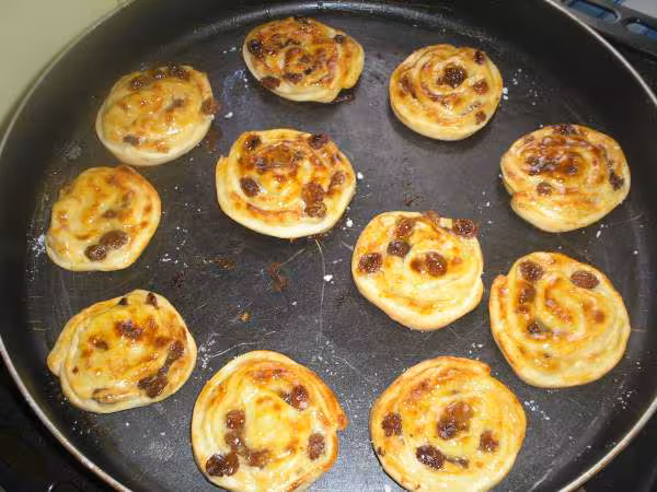 Pain aux raisins facon loky direction mon ventre