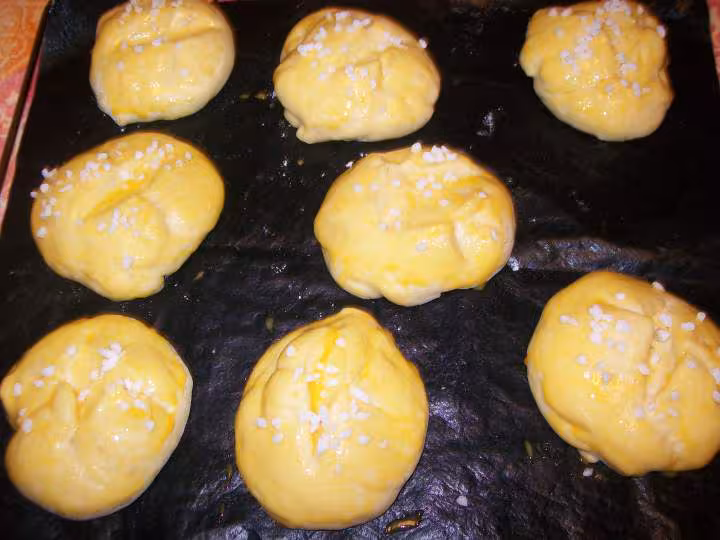 Petites brioches au sucre
