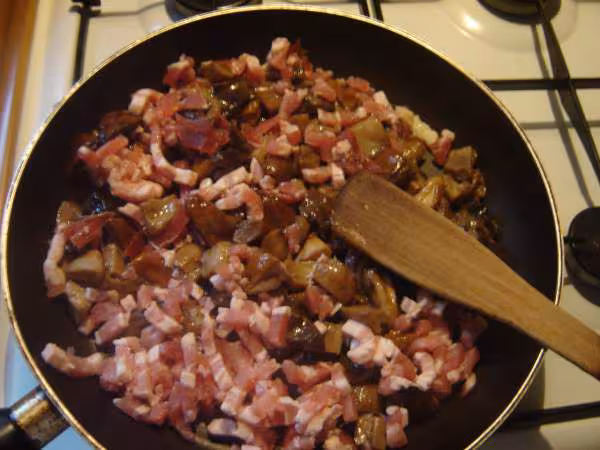 Cepes et lardons fumes