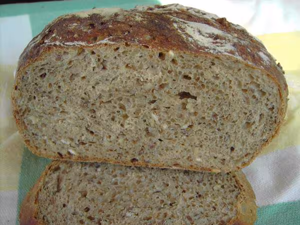 Mie du pain aux cereales