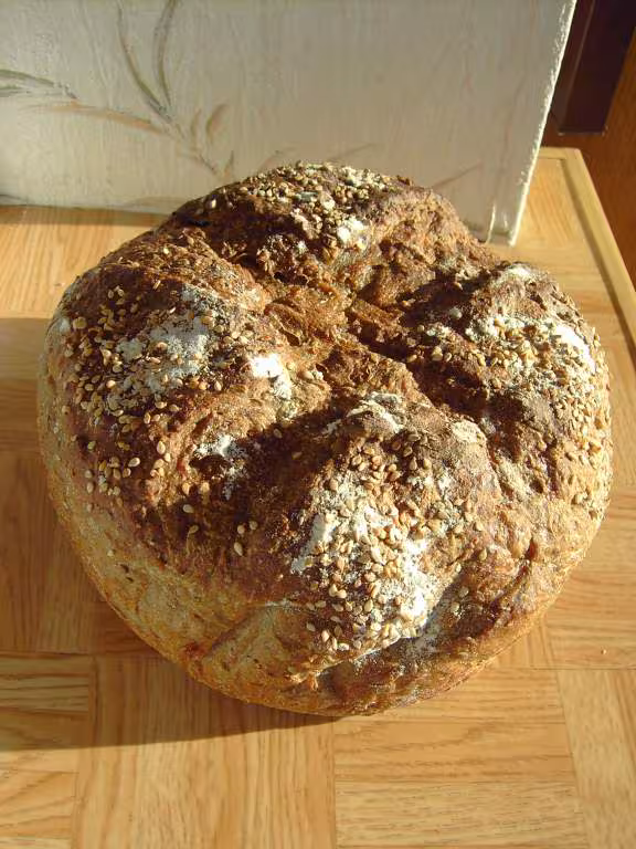 Pain rustique aux graines de sezame