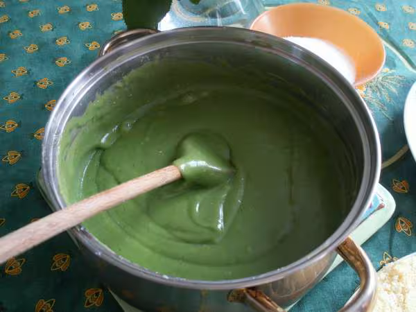 Banh bong lan la dua creme cuite